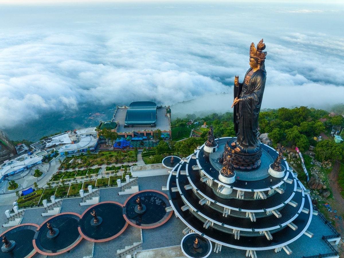 CHÙM TOUR HÀNH HƯƠNG ĐẦU NĂM KHÔNG THỂ BỎ QUA – KHỞI ĐẦU NĂM MỚI AN LÀNH 